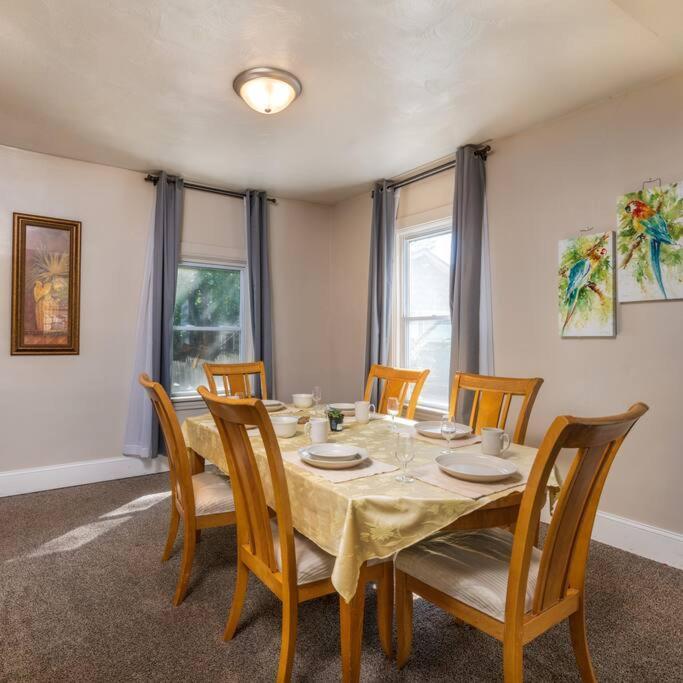 Entire House 3 Bedroom Twin Cities, Specious, Entire House, Ac Saint Paul Exterior foto