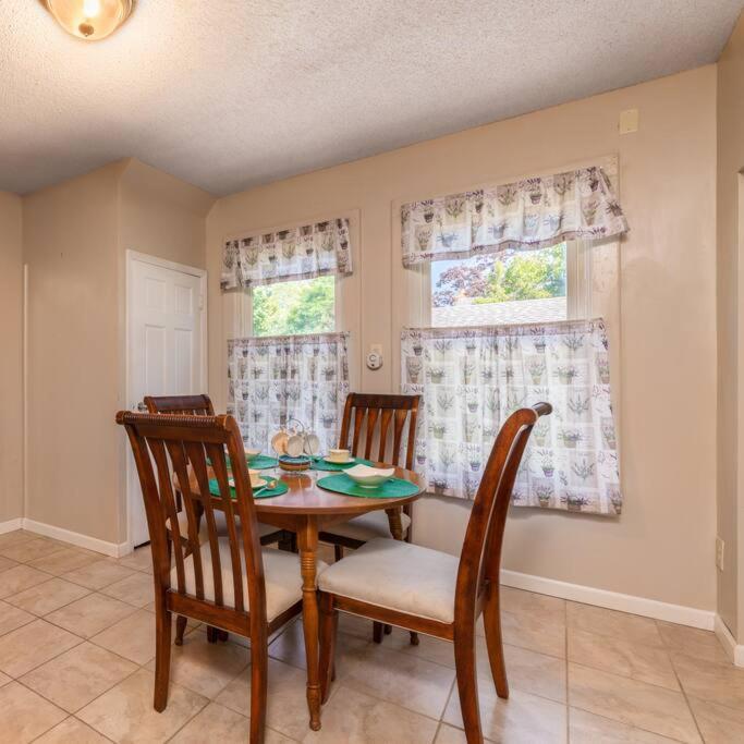 Entire House 3 Bedroom Twin Cities, Specious, Entire House, Ac Saint Paul Exterior foto